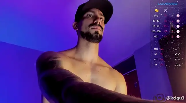 Snapshot of K_cique chatting on 03.11.25 K cique online show from 03.11.25