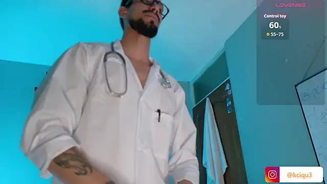 Snapshot of K_cique chatting on 11.05.25 K cique online show from 11.05.25