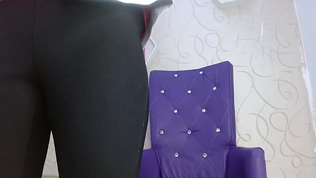 Snapshot of xime_stone chatting on 10.08.25 xime stone online show from 10.08.25