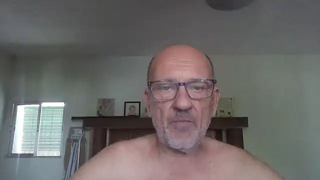 Snapshot of llopaco chatting on 07.20.26 llopaco online show from 07.20.26