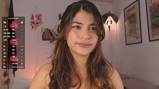 Snapshot of mmycaliope chatting on 10.20.25 mmycaliope online show from 10.20.25