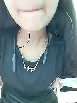 Snapshot of Aaradhna-hoy chatting on 03.08.25 Aaradhna-hoy online show from 03.08.25