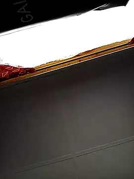 Snapshot of bosszonke123 chatting on 02.28.25 bosszonke123 online show from 02.28.25