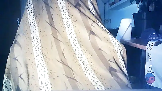 Snapshot of liquidio chatting on 03.01.25 liquidio online show from 03.01.25