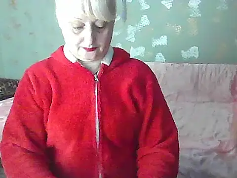 Snapshot of NikolinaBounty chatting on 02.23.25 NikolinaBounty online show from 02.23.25