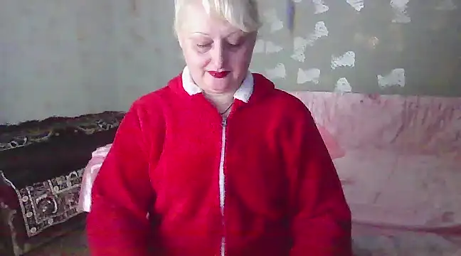 Snapshot of NikolinaBounty chatting on 02.26.25 NikolinaBounty online show from 02.26.25