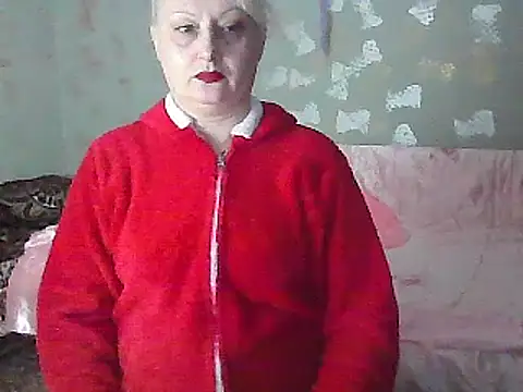 Snapshot of NikolinaBounty chatting on 02.28.25 NikolinaBounty online show from 02.28.25