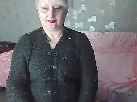 Snapshot of NikolinaBounty chatting on 03.06.25 NikolinaBounty online show from 03.06.25