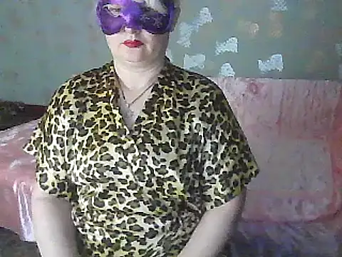 Snapshot of NikolinaBounty chatting on 03.15.25 NikolinaBounty online show from 03.15.25