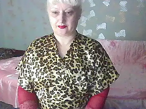 Snapshot of NikolinaBounty chatting on 03.20.25 NikolinaBounty online show from 03.20.25