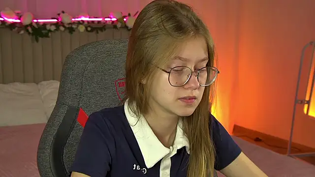 EveMundie online show from 09.22.25