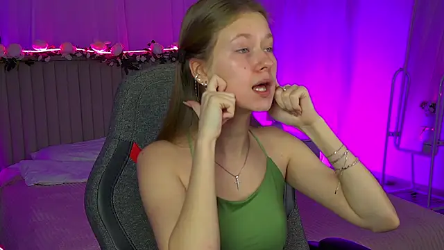 EveMundie online show from 11.27.25