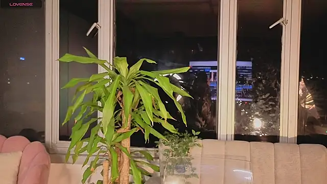 Ivanna West online show from 10.28.25