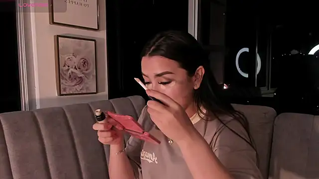 Snapshot of Ivanna_West chatting on 06.20.26 Ivanna West online show from 06.20.26