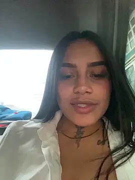 Emily sharlot online show from 10.04.25