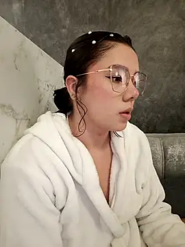 EmmaSulivan online show from 02.22.25