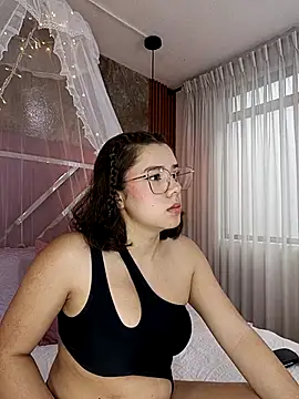 EmmaSulivan online show from 03.15.25