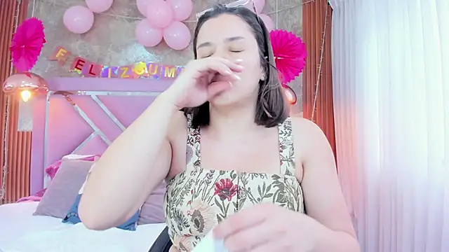 EmmaSulivan online show from 11.14.25