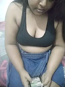 Snapshot of SLbeaty chatting on 01.08.26 SLbeaty online show from 01.08.26