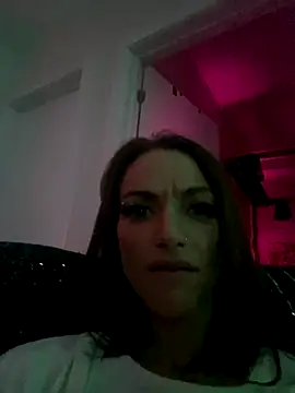 Snapshot of guccititi chatting on 10.31.25 guccititi online show from 10.31.25