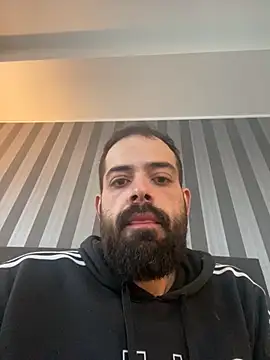 Snapshot of guccititi chatting on 11.04.25 guccititi online show from 11.04.25