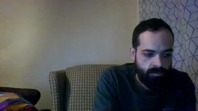 Snapshot of guccititi chatting on 11.18.25 guccititi online show from 11.18.25