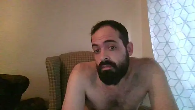 Snapshot of guccititi chatting on 11.21.25 guccititi online show from 11.21.25