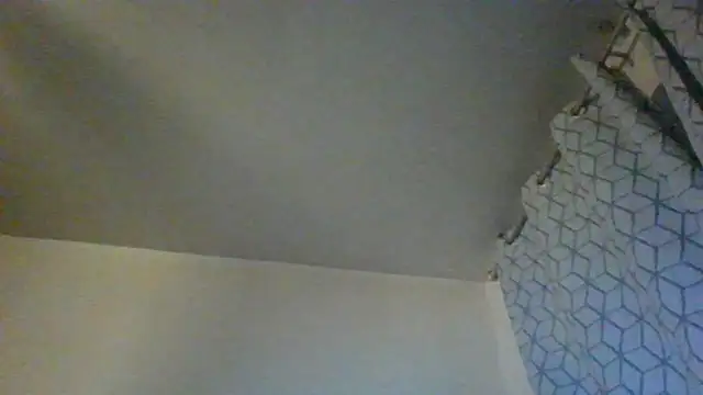 Snapshot of guccititi chatting on 11.22.25 guccititi online show from 11.22.25