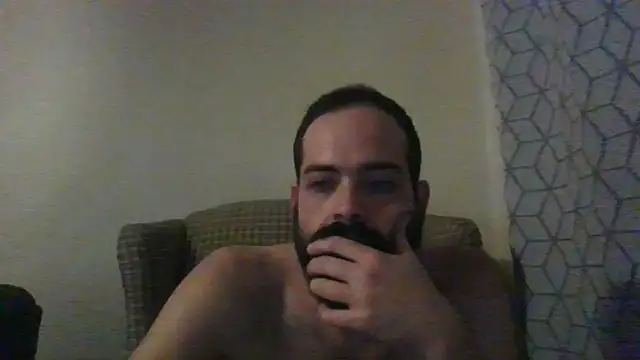 Snapshot of guccititi chatting on 11.28.25 guccititi online show from 11.28.25