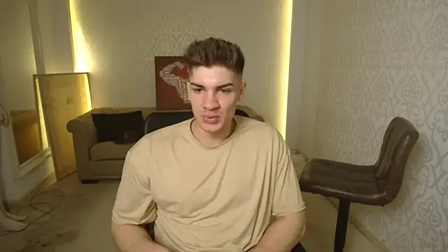 MaxKaiden online show from 03.17.25