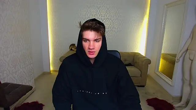 MaxKaiden online show from 01.17.26