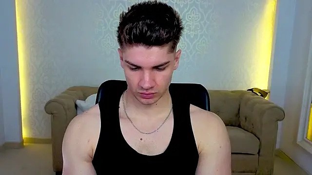 MaxKaiden online show from 04.26.26