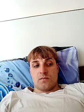 Snapshot of Eusuntnoulgigolo chatting on 02.22.25 Eusuntnoulgigolo online show from 02.22.25