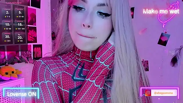 Sparkle Mona online show from 03.01.25