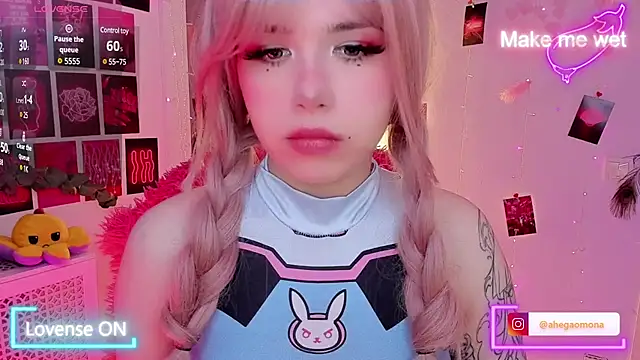 Sparkle Mona online show from 03.04.25