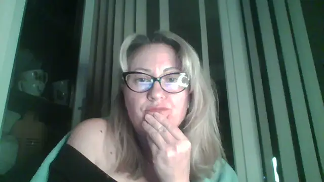 Mary888x online show from 02.21.25