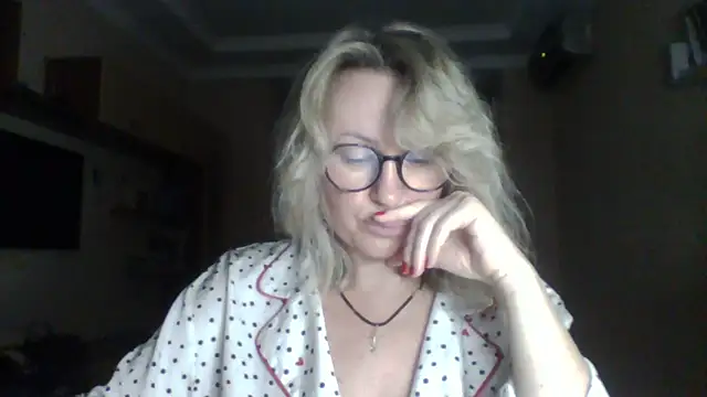 Mary888x online show from 10.11.25