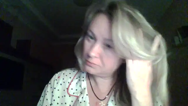 Mary888x online show from 12.18.25