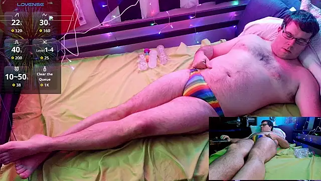 Snapshot of cumfun110 chatting on 12.04.25 cumfun110 online show from 12.04.25