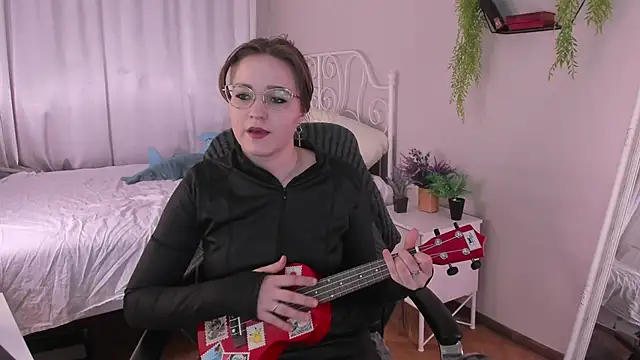 Snapshot of Rada_Woods chatting on 03.19.25 Rada Woods online show from 03.19.25