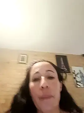 Snapshot of Coeur_de_luxure chatting on 02.23.25 Coeur de luxure online show from 02.23.25