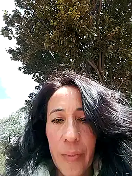 Snapshot of Coeur_de_luxure chatting on 02.24.25 Coeur de luxure online show from 02.24.25