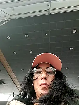 Snapshot of Coeur_de_luxure chatting on 03.02.25 Coeur de luxure online show from 03.02.25