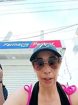 Snapshot of Coeur_de_luxure chatting on 03.05.25 Coeur de luxure online show from 03.05.25