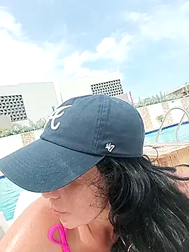 Snapshot of Coeur_de_luxure chatting on 03.05.25 Coeur de luxure online show from 03.05.25