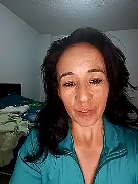 Snapshot of Coeur_de_luxure chatting on 03.10.25 Coeur de luxure online show from 03.10.25