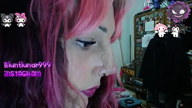 Snapshot of purplekattlyn chatting on 02.27.25 purplekattlyn online show from 02.27.25