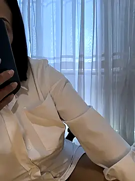 Mrsvictoriaaa online show from 01.05.26