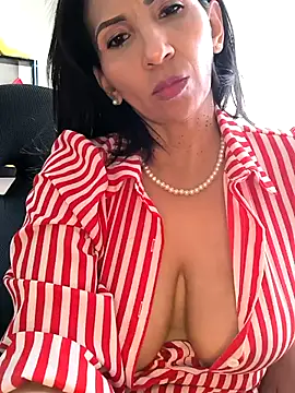Mrsvictoriaaa online show from 04.30.26