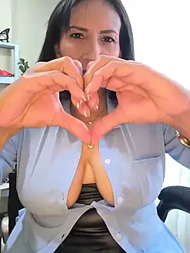 Mrsvictoriaaa online show from 06.12.26